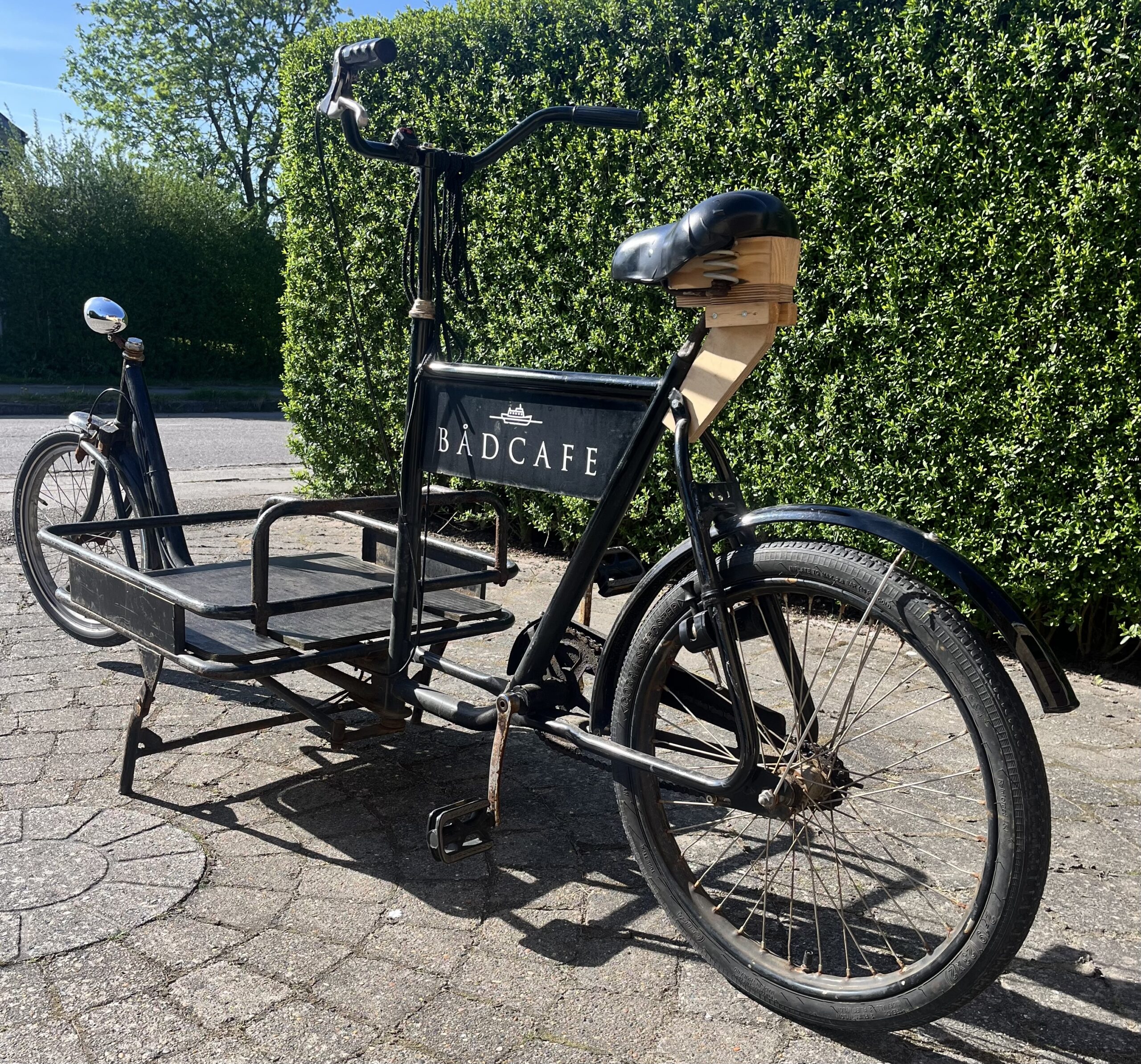 Cykel med sadelpind som sidder fast